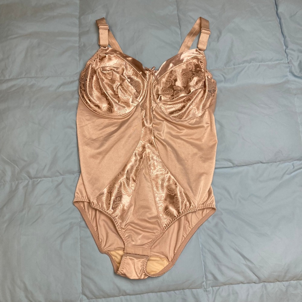 38D Bali 7560 Tan Lace Underwire Bodysuit Shapewear